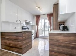 2443-2441  - 2445 Rue Cartier  Longueuil (Le Vieux-Longueuil), QC J4K 4G2