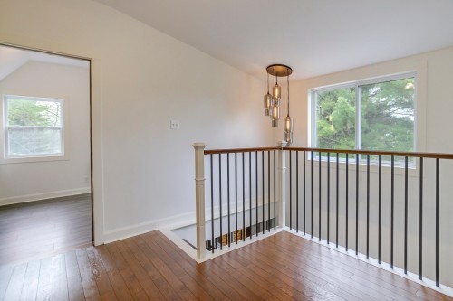 Escalier - 2210 Ch. Du Curé-Godbout, Farnham, QC - Indoor Photo Showing Other Room