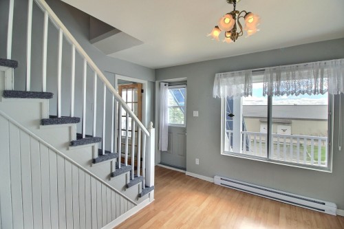 Escalier - 150 Rue Du Quai, La Malbaie, QC - Indoor Photo Showing Other Room
