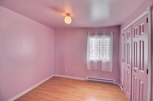 Chambre à coucher - 150 Rue Du Quai, La Malbaie, QC - Indoor Photo Showing Other Room