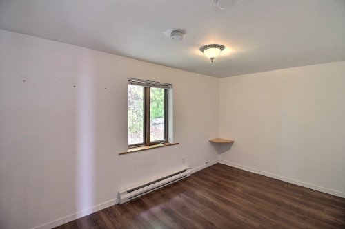 Chambre à coucher - 150 Rue Du Quai, La Malbaie, QC - Indoor Photo Showing Other Room