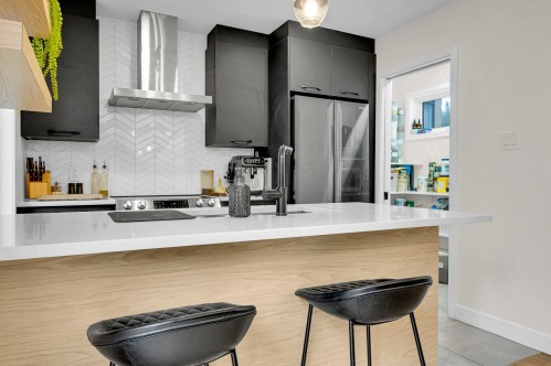 Kitchen - 670 Rue Des Mésanges, Sainte-Agathe-Des-Monts, QC - Indoor Photo Showing Kitchen With Upgraded Kitchen