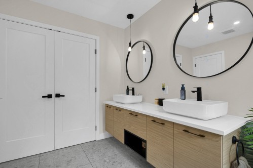 Bathroom - 670 Rue Des Mésanges, Sainte-Agathe-Des-Monts, QC - Indoor Photo Showing Bathroom