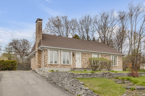 12040 Place de la Gracieuse  Québec (La Haute-Saint-Charles), QC G2A 3C4