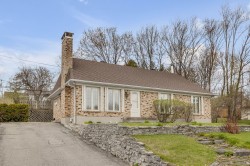 12040 Place de la Gracieuse Québec (La Haute-Saint-Charles), QC G2A 3C4