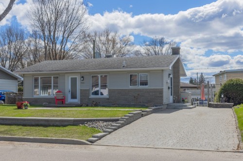 9445 Av. René-Rhéaume  Québec (Charlesbourg), QC G1G 3W7