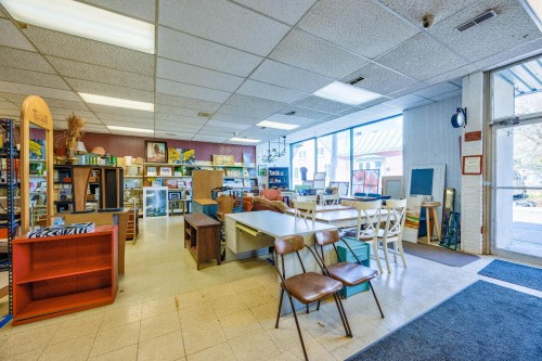 Commerce - 312  - 330 Rue St-Jacques, L'Assomption, QC - Indoor Photo Showing Other Room