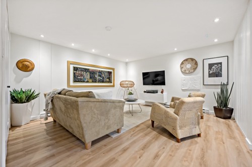 Salle familiale - 115 Allée Des Weskarinis, Mont-Tremblant, QC - Indoor Photo Showing Living Room