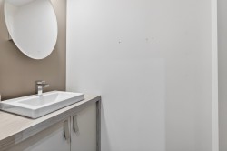 Powder room - 
