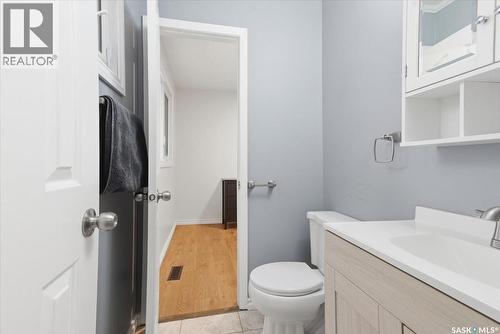 182 Lincoln Drive, Regina, SK - Indoor Photo Showing Bathroom
