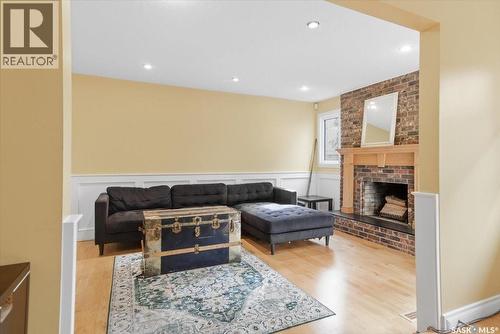 182 Lincoln Drive, Regina, SK - Indoor Photo Showing Living Room With Fireplace