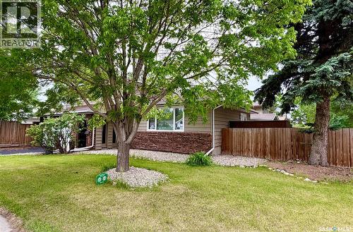 182 Lincoln Drive, Regina, SK 