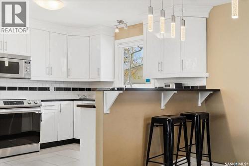 182 Lincoln Drive, Regina, SK - Indoor Photo Showing Kitchen