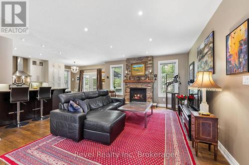 54 Vincent Circle, Tiny, ON - Indoor Photo Showing Living Room With Fireplace