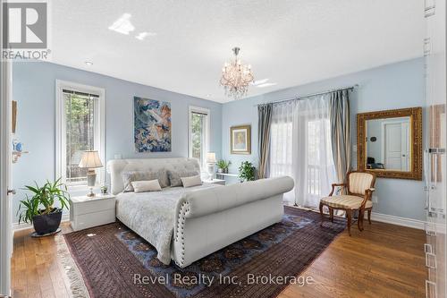 54 Vincent Circle, Tiny, ON - Indoor Photo Showing Other Room