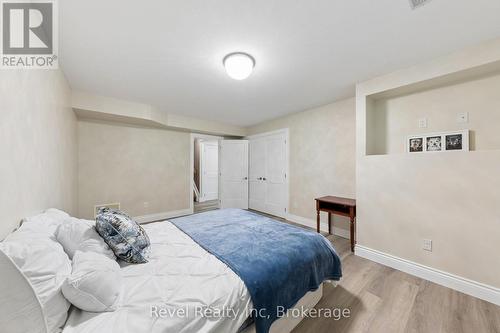 54 Vincent Circle, Tiny, ON - Indoor Photo Showing Bedroom
