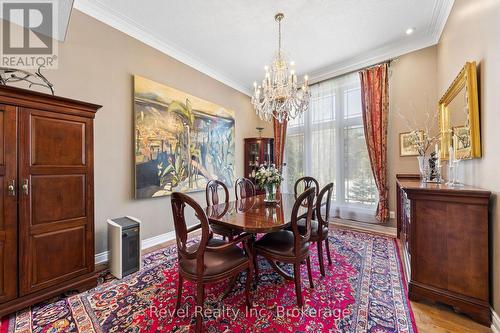 54 Vincent Circle, Tiny, ON - Indoor Photo Showing Dining Room