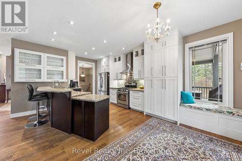 54 Vincent Circle, Tiny, ON - Indoor Photo Showing Kitchen With Upgraded Kitchen