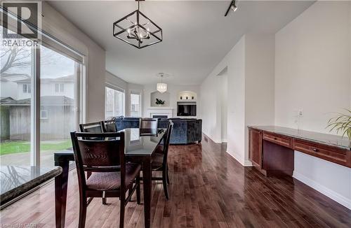 47 Dellgrove Circle, Cambridge, ON - Indoor Photo Showing Dining Room