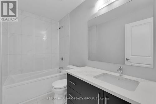 1940 Hawker Private, Ottawa, ON - Indoor Photo Showing Bathroom