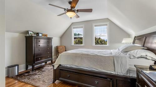 3609 Masuch Road, Creston, BC - Indoor Photo Showing Bedroom
