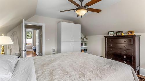 3609 Masuch Road, Creston, BC - Indoor Photo Showing Bedroom