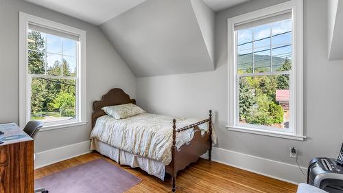 3609 Masuch Road, Creston, BC - Indoor Photo Showing Bedroom