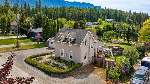 3609 Masuch Road, Creston, BC - Outdoor