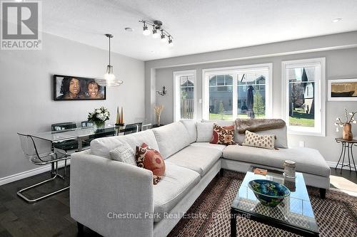 54 Conservation Way, Collingwood, ON - Indoor Photo Showing Living Room