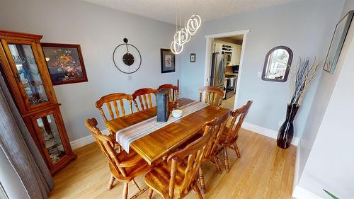 1317 19Th Street, Cranbrook, BC - Indoor Photo Showing Dining Room