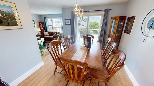 1317 19Th Street, Cranbrook, BC - Indoor Photo Showing Dining Room