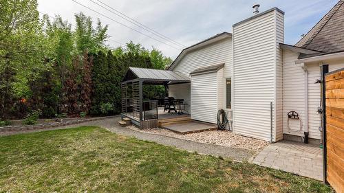 3418 Mariposa Court, Kelowna, BC - Outdoor