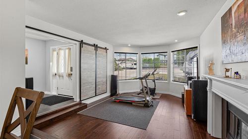 3418 Mariposa Court, Kelowna, BC - Indoor