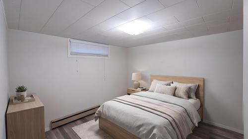 132 Secrest Place, Penticton, BC - Indoor Photo Showing Bedroom