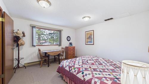 507 Alma Road, Cranbrook, BC - Indoor Photo Showing Bedroom