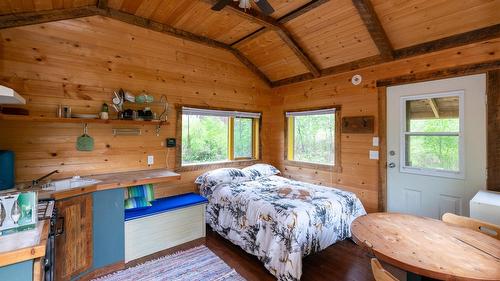 2904 Enderby Mabel Lake Road, Enderby, BC - Indoor Photo Showing Bedroom