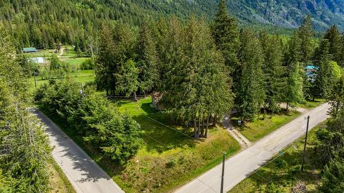 3988 Samuelson Road, Canyon, BC - Outdoor With View