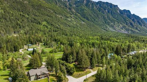 3988 Samuelson Road, Canyon, BC - Outdoor With View