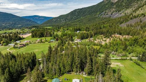 3988 Samuelson Road, Canyon, BC - Outdoor With View
