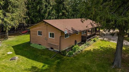 3988 Samuelson Road, Canyon, BC - Outdoor