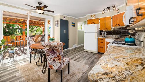 2125 Sunset Boulevard, Creston, BC - Indoor