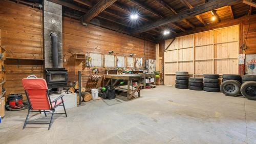 2125 Sunset Boulevard, Creston, BC - Indoor
