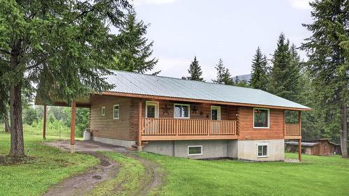 2496 PYE Road  Clearwater, BC V0E 3A0