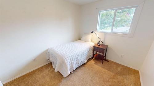 3109 Mt Royal Drive, Cranbrook, BC - Indoor Photo Showing Bedroom