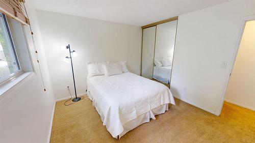 3109 Mt Royal Drive, Cranbrook, BC - Indoor Photo Showing Bedroom