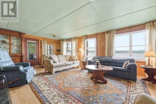 544 Rocky Point Lane, Deep River, ON - Indoor Photo Showing Living Room
