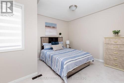 140 Dolce Crescent, Vaughan, ON - Indoor Photo Showing Bedroom