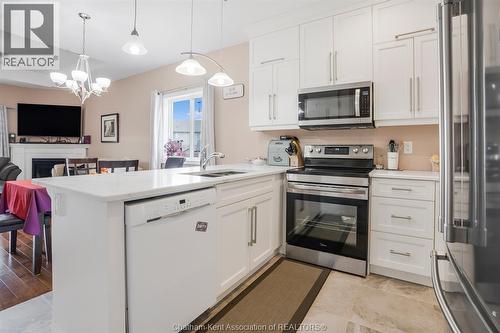 524 Eventide Place, Chatham, ON - Indoor Photo Showing Kitchen