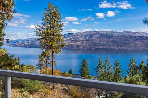 5821 Atkinson Crescent  Peachland, BC V0H 1X4