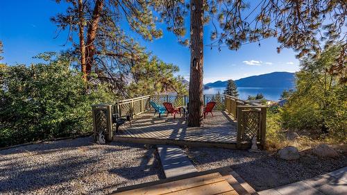 5821 Atkinson Crescent, Peachland, BC - Outdoor